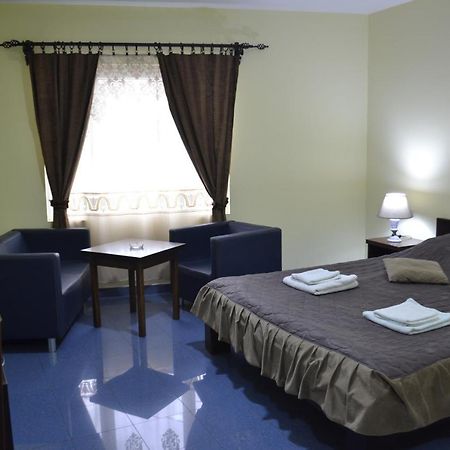 Hostel Franica Kursumlija Esterno foto